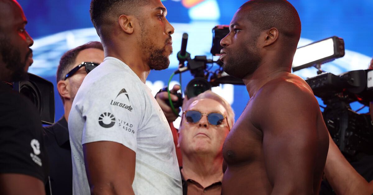 Preview ‘Most humble man I’ve met’ – Anthony Joshua stuns customers at Morrisons as he works behind till