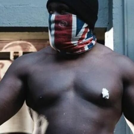 Derek Chisora Challenged to £50,000 Bet on Love Island Star Ahead of Misfits Boxing Fight