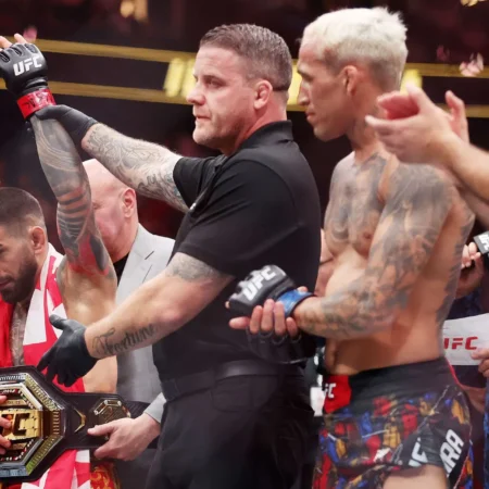 Alexander Volkanovski Forecasts Early Finish in Ilia Topuria vs. Charles Oliveira Bout