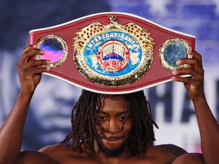 Davis Loses Title on Scales, Fight with De Los Santos Canceled