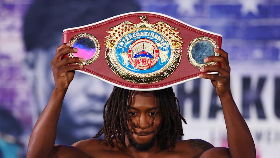 Preview Davis Loses Title on Scales, Fight with De Los Santos Canceled