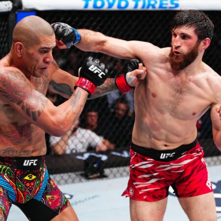 Legendary Kickboxer Shares Key Adjustment for Alex Pereira to Defeat Magomed Ankalaev at UFC 320