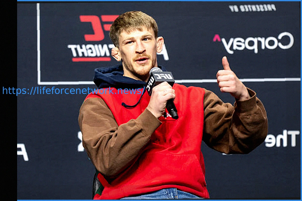 Preview Arnold Allen Accepts May Main Event While Enjoying Fish and Chips