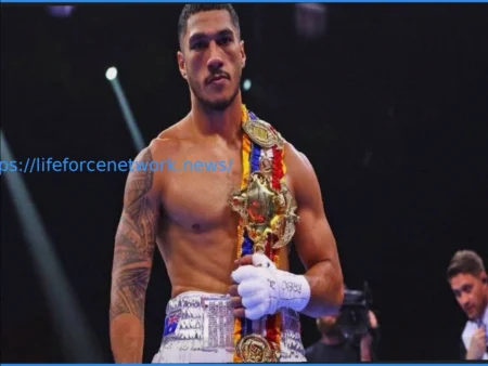 Джай Опетайя доминирует над Брэндоном Глэнтоном и становится первым чемпионом Zuffa Boxing в первом тяжелом весе