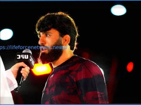 Arman Tsarukyan Offers to ‘Save’ UFC Featherweight Division After London Event