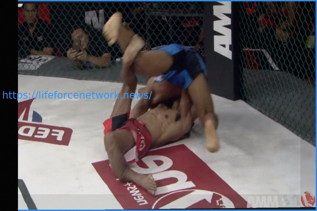 Preview Midnight Mania: Groovy Lando Suffers Controversial Headbutt KO