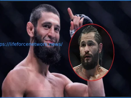 Jorge Masvidal Criticizes Khamzat Chimaev: “That’s Not Fighting”