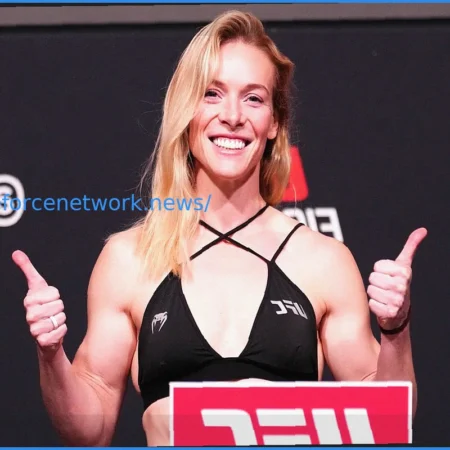 Referee Swiftly Intervenes to Protect Knocked-Out UFC Fighter