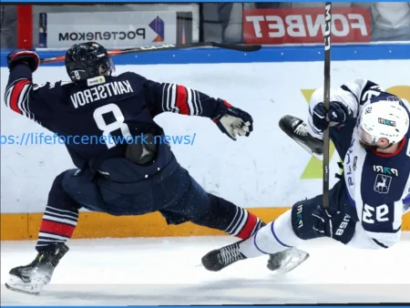 Теншин Насукава, нокаутированный Флойдом Мэйвезером, побеждает боксера-легенду вне категорий